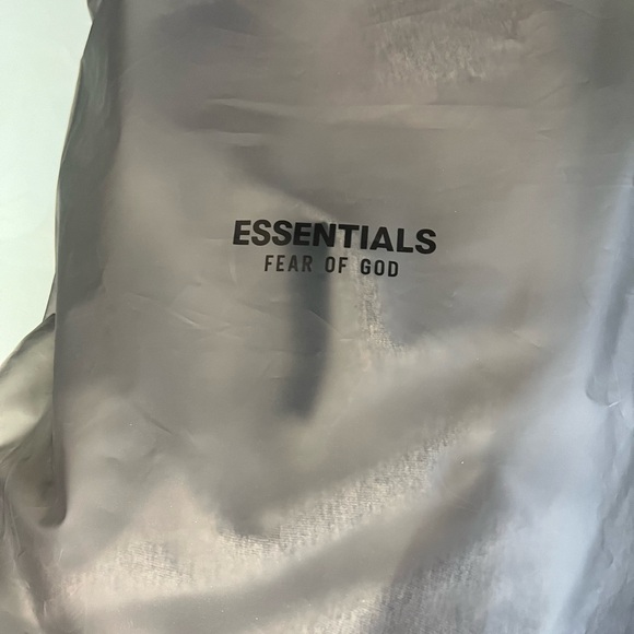 XXL **Authentic** Essentials Fear of God T-Shirt - Picture 4 of 7